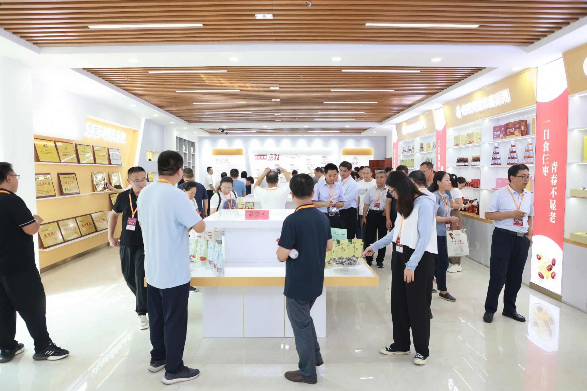 1695111966518409.jpg 1695111966518409.jpg